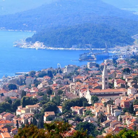 With A Parking Space Lejlighed Mali Lošinj