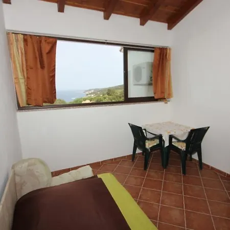 Apartments With A Parking Space Mali Losinj